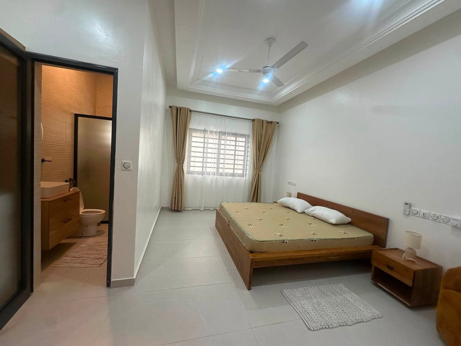 Appartement meublé 3 chambres avec jardin à Fidjrossè Togbin Plage 15 Appartement meublé 3 chambres avec jardin à Fidjrossè Togbin Plage 15