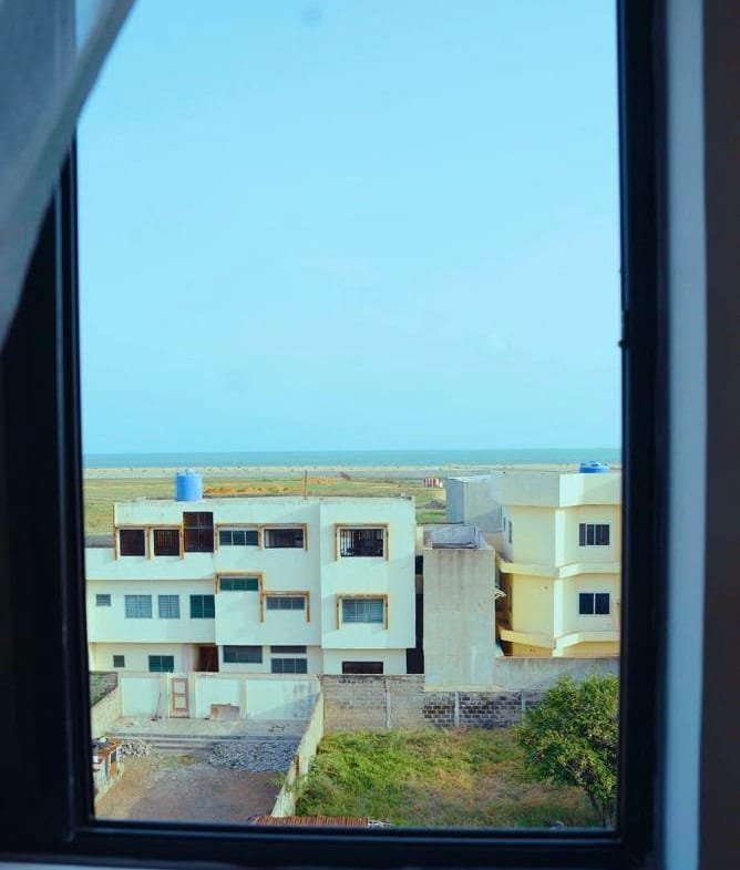 Appartement meublé 3 chambres avec vue mer à Fidjrossè Plage 16
