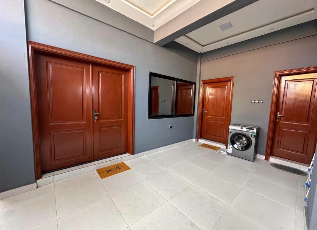 Appartement meublé 3 chambres avec vue mer à Fidjrossè Plage 17