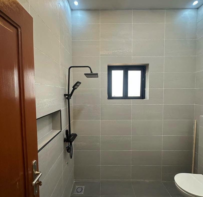 Appartement meublé 3 chambres avec vue mer à Fidjrossè Plage 26