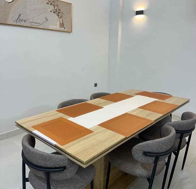 Appartement meublé 3 chambres avec vue mer à Fidjrossè Plage 6