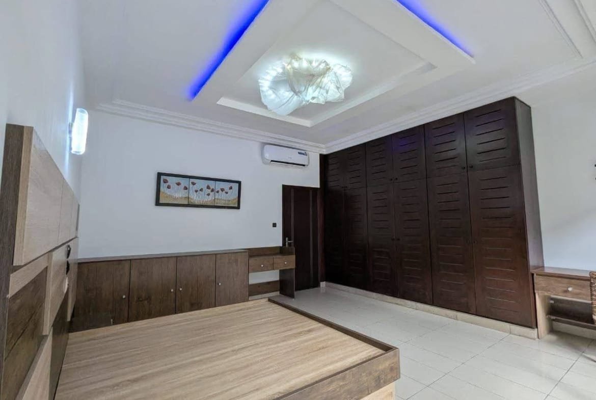 Appartement meublé 4 chambres à Quartier Jack 7