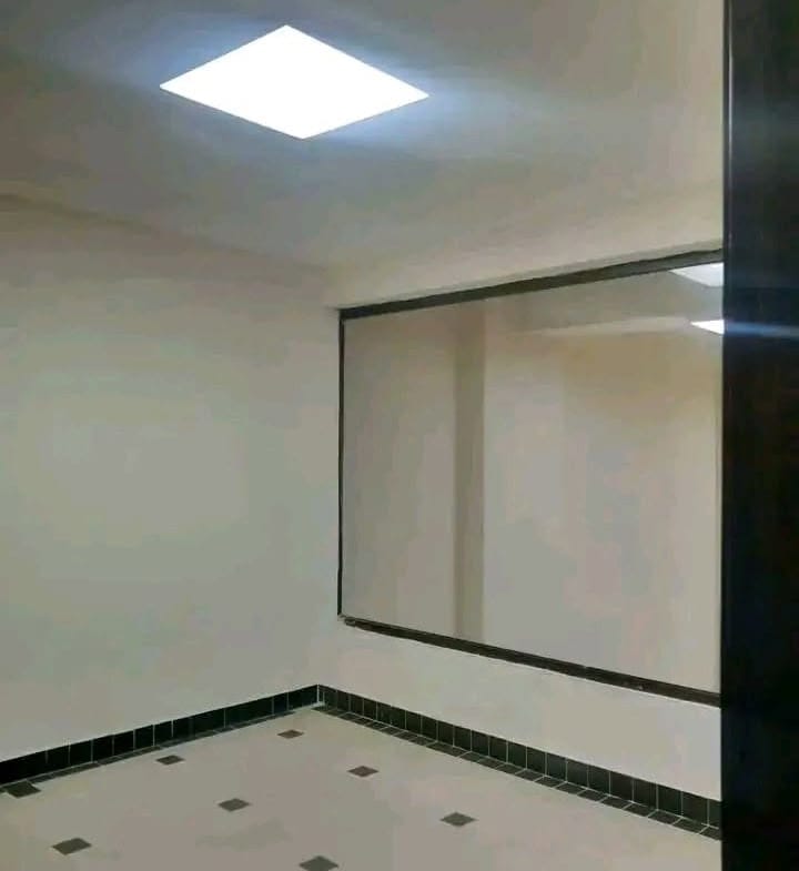 Bureau de 7 pièces à Zongo 3