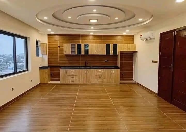 Bureaux et plateaux professionnels à louer à Akpakpa Ciné Concorde 6