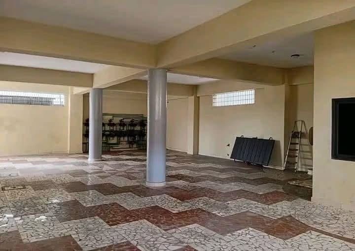 Bureaux et plateaux professionnels à louer à Akpakpa Ciné Concorde 7