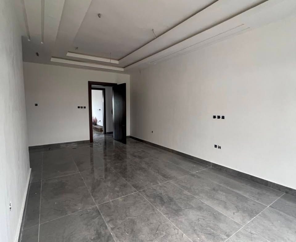 Bureaux professionnels à Maro Militaire Cotonou 12