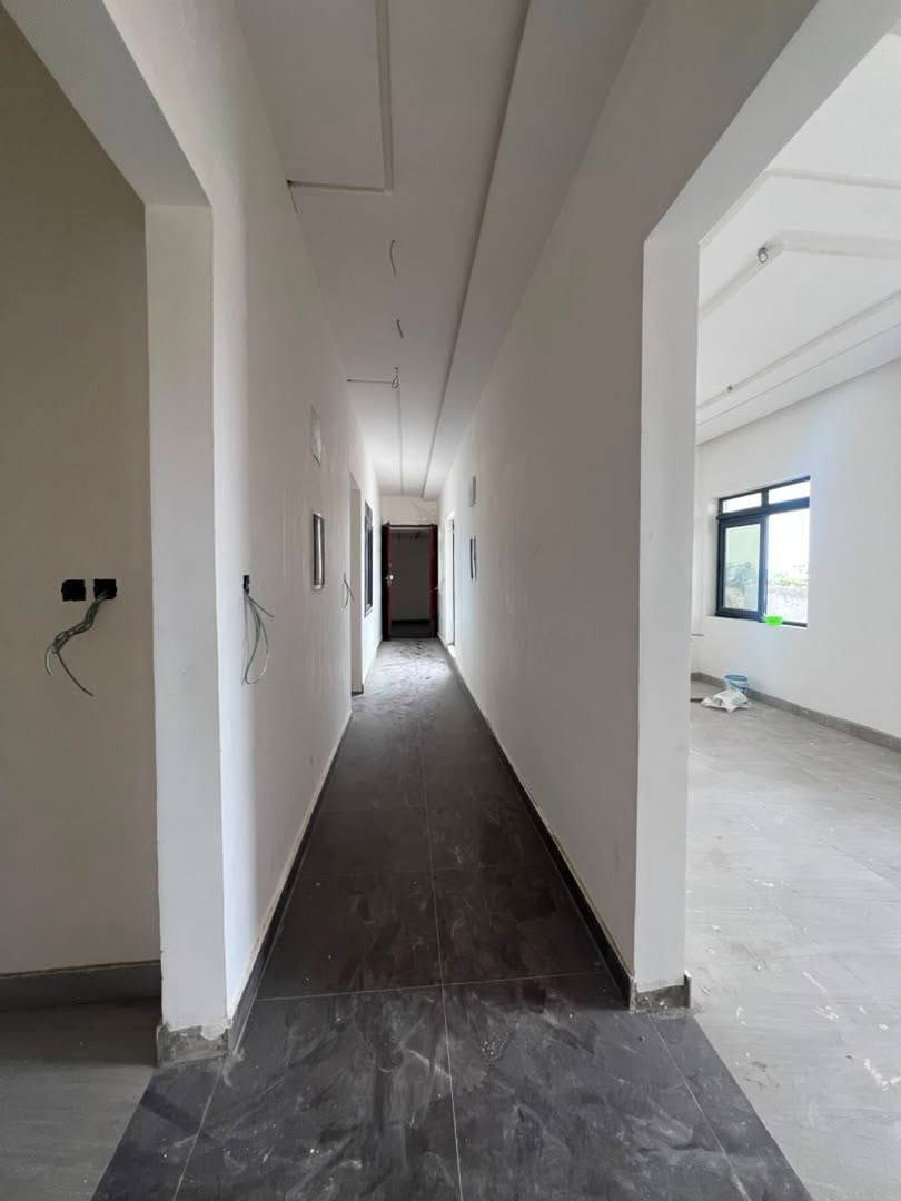 Bureaux professionnels à Maro Militaire Cotonou 6
