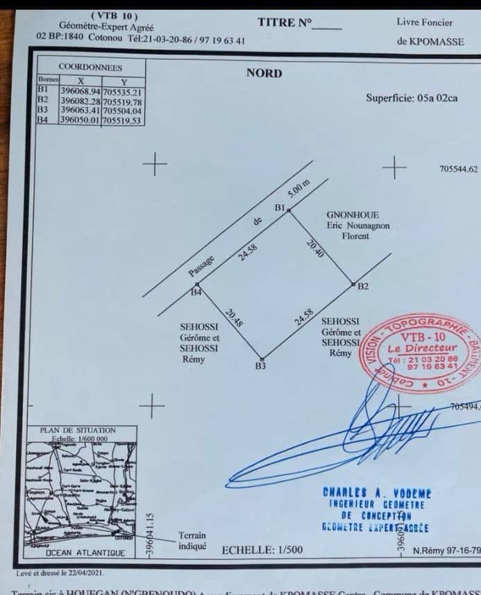 Deux parcelles au bord du goudron à vendre à Ouidah Gbèna Nord Deux parcelles au bord du goudron à vendre à Ouidah Gbèna Nord