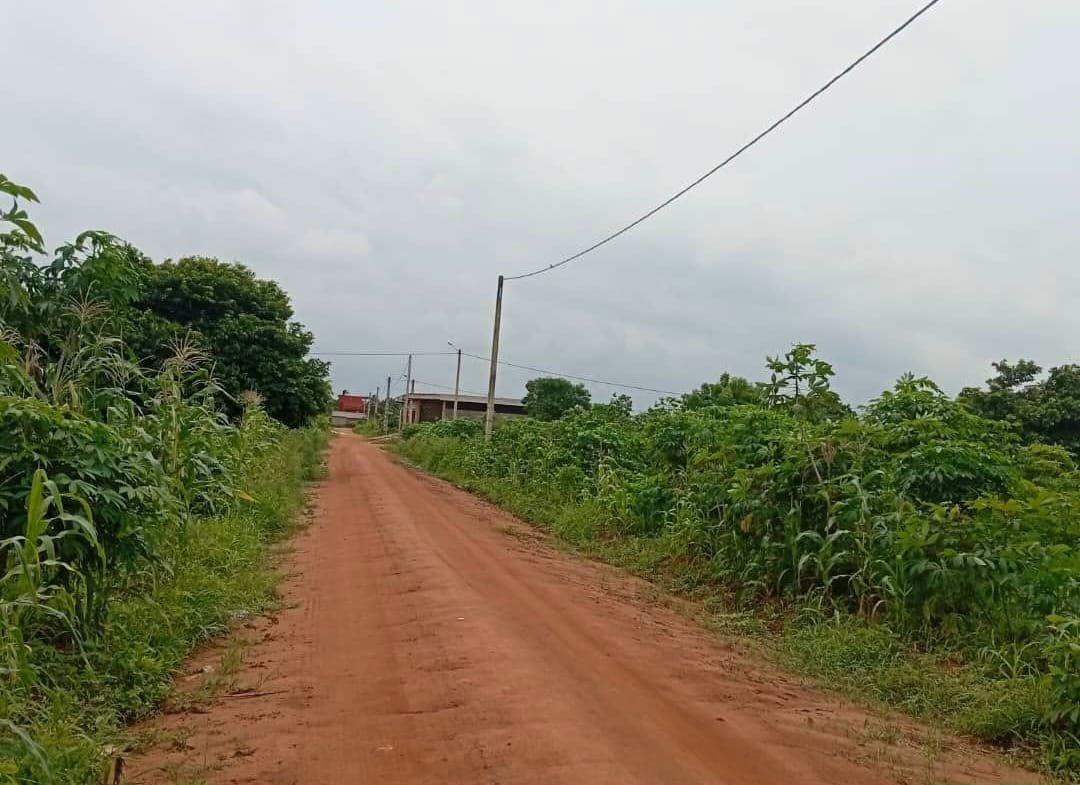 Domaine de 2 000 m² à vendre à Akassato Air Afrique 2