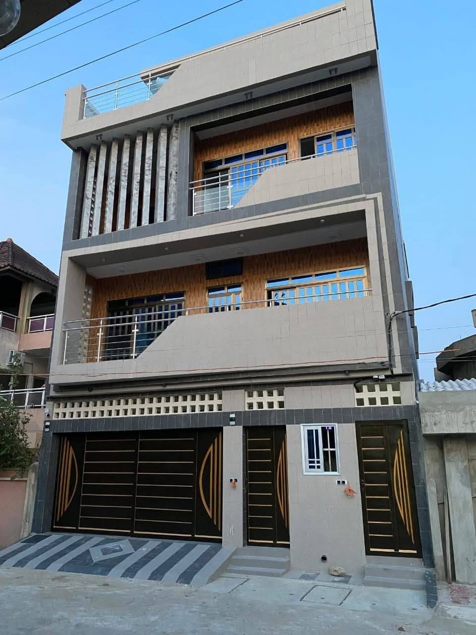 Duplex 4 chambres à louer à Fidjrossè Plage Duplex 4 chambres à louer à Fidjrossè Plage