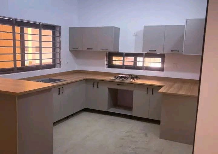 Ensemble de 4 villas duplex à Houéyiho 5