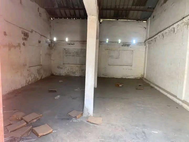 Entrepôts à louer à Xwlacodji Ganhi Ctonou 3