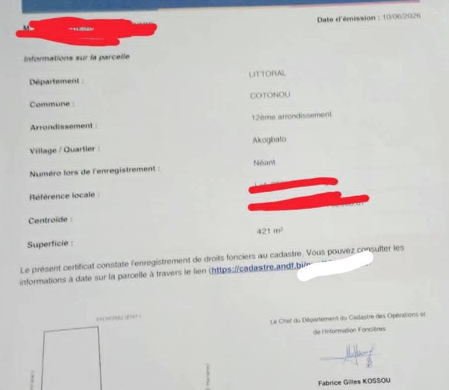 Grande parcelle à vendre à Fidjrossè Akogbato 2