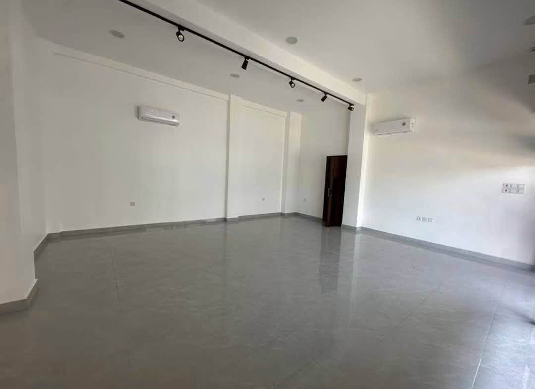 Local commercial de 60 m² à louer à Haie Vive 3