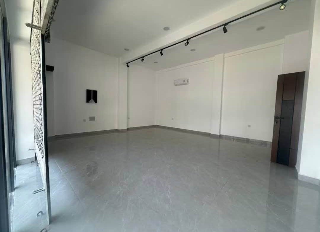 Local commercial de 60 m² à louer à Haie Vive 5