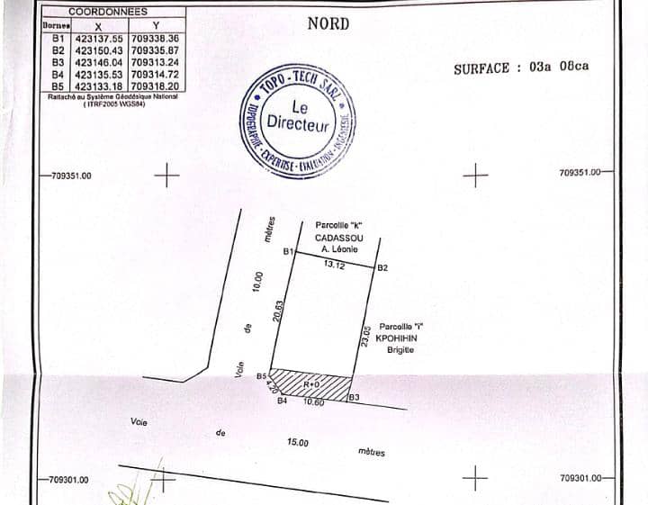 Maison locative avec boutiques à Maria Gléta 4