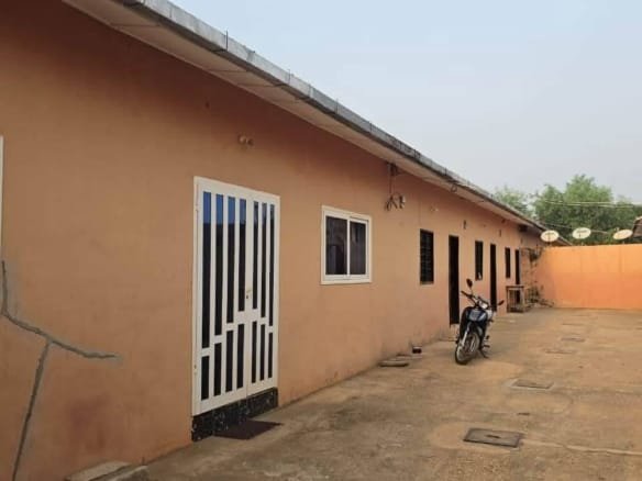 Maisons locatives à vendre à Togba Houéga