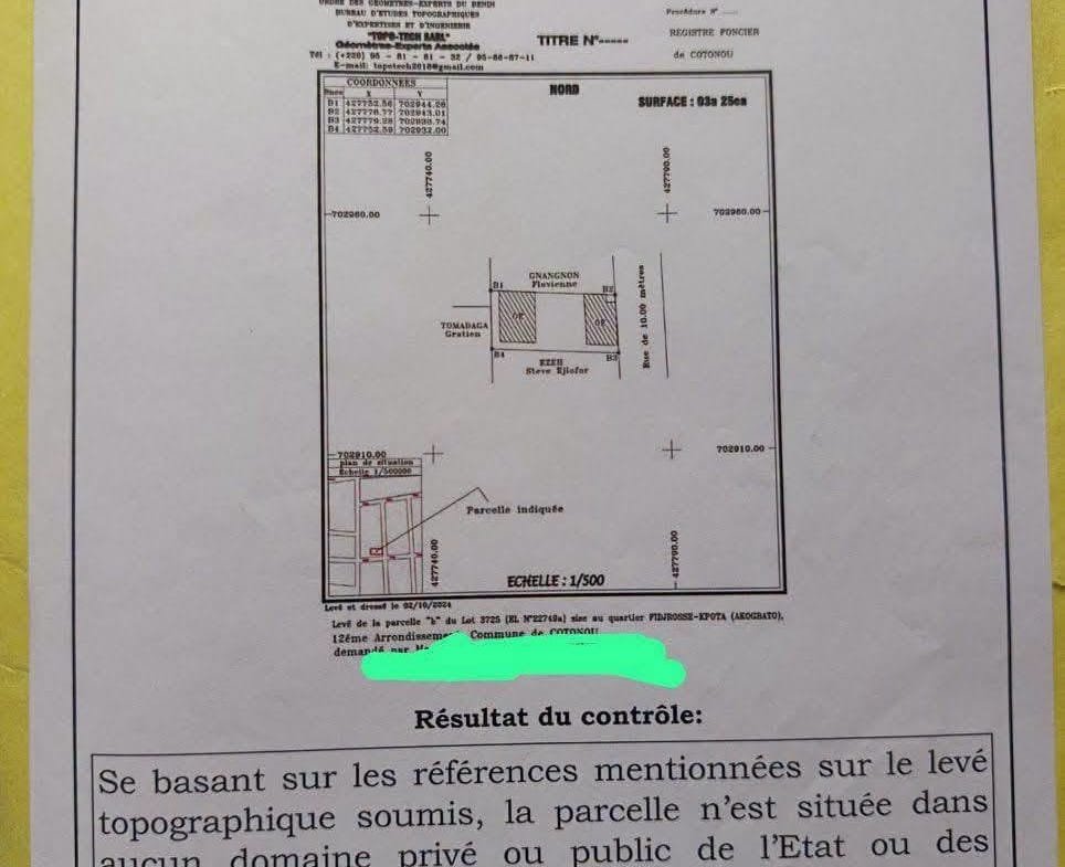 Parcelle clôturée de 326 m² à vendre à Fidjrossè Akogbato Cotonou 2