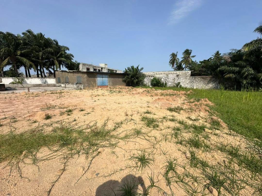 Terrain de 3 412 m² à Kouhounou Cotonou 3 Terrain de 3 412 m² à Kouhounou Cotonou 3