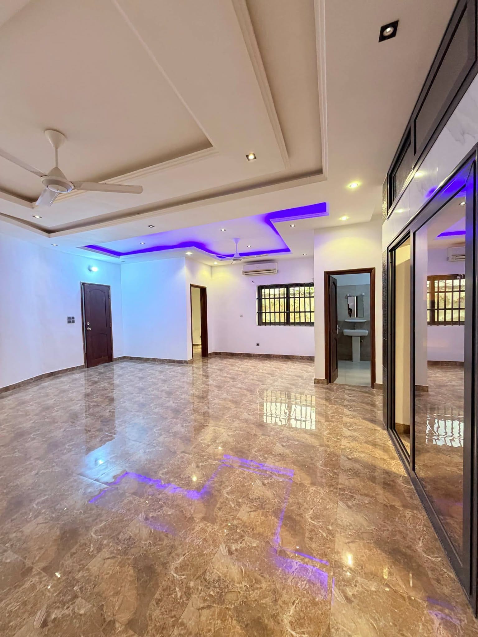 Villa 3 chambres à Fidjrossè Akogbato 12