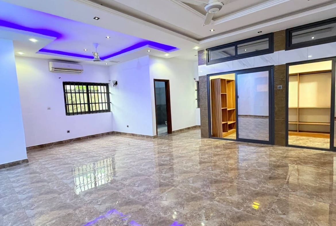 Villa 3 chambres à Fidjrossè Akogbato 18
