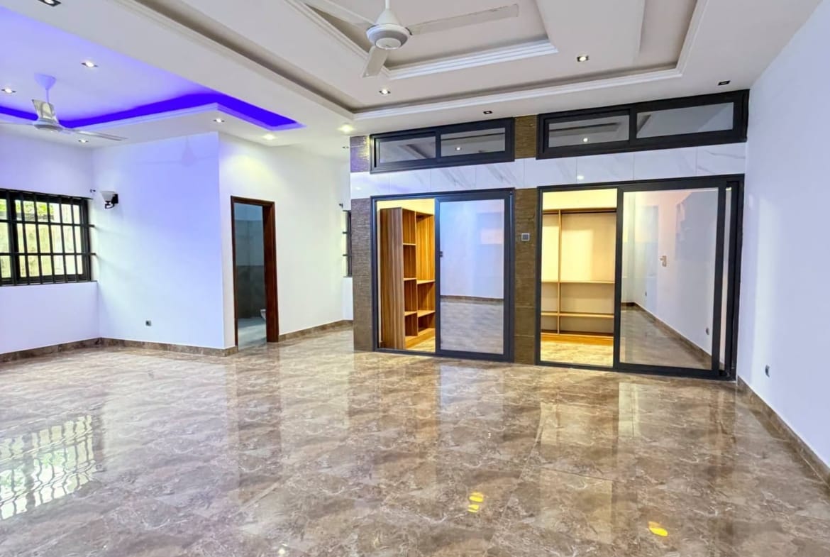 Villa 3 chambres à Fidjrossè Akogbato 3
