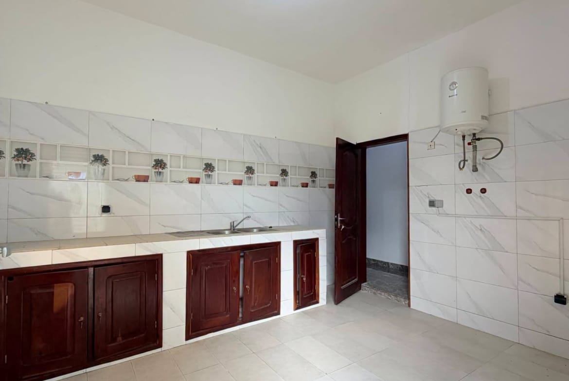 Villa 3 chambres à Fidjrossè Akogbato 6