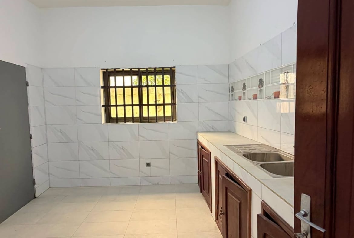 Villa 3 chambres à Fidjrossè Akogbato 7