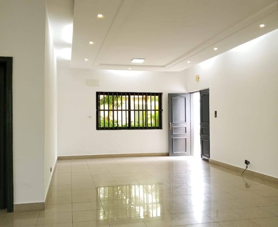 Villa 4 chambres à Camp Guézo 2