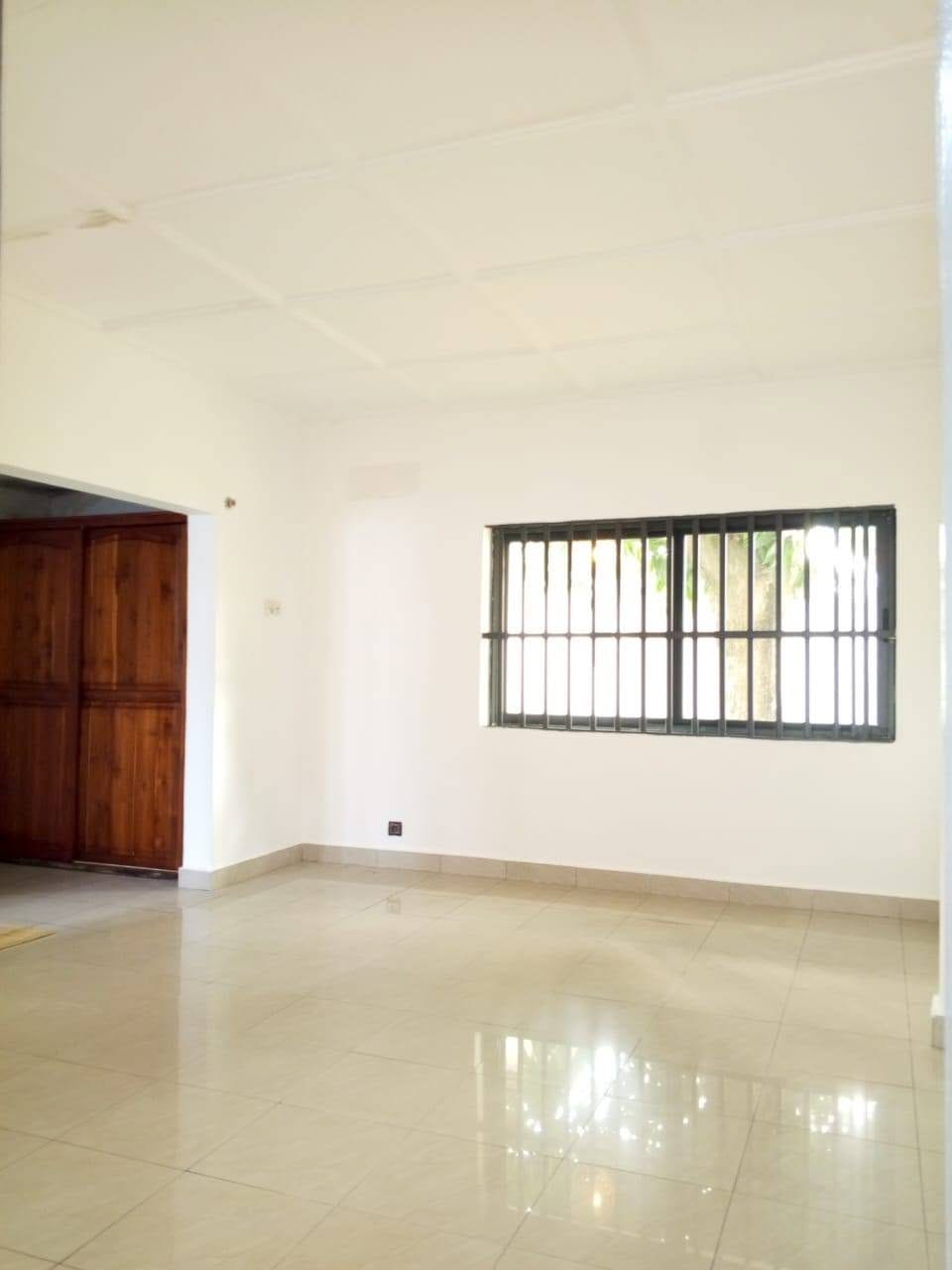 Villa 4 chambres à Camp Guézo 5 Villa 4 chambres à Camp Guézo 5