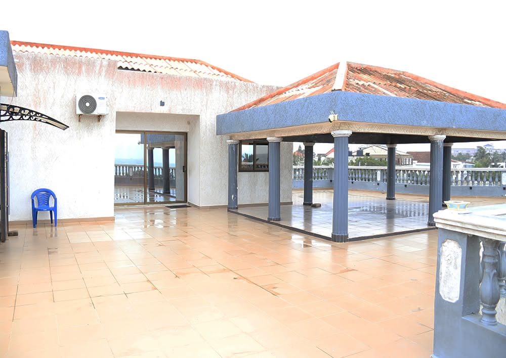 Villa avec piscine en bord de mer à Baguida Lomé 9