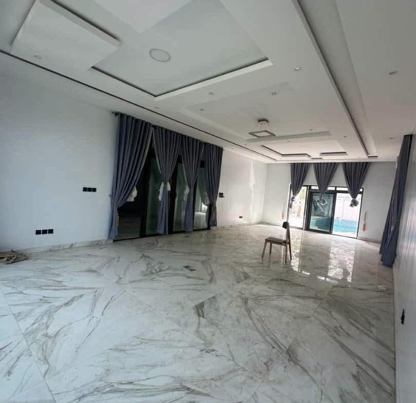 Villa de luxe avec piscine à Akpakpa CEN SAD 3