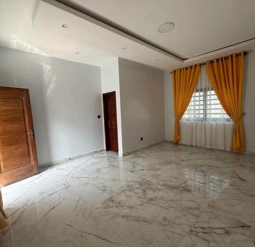 Villa de luxe avec piscine à Akpakpa CEN SAD 4