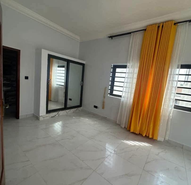 Villa de luxe avec piscine à Akpakpa CEN SAD 5