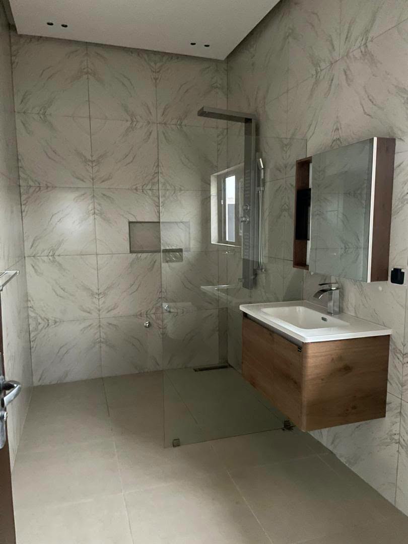 Villa de prestige avec piscine à Calavi Arconville 17