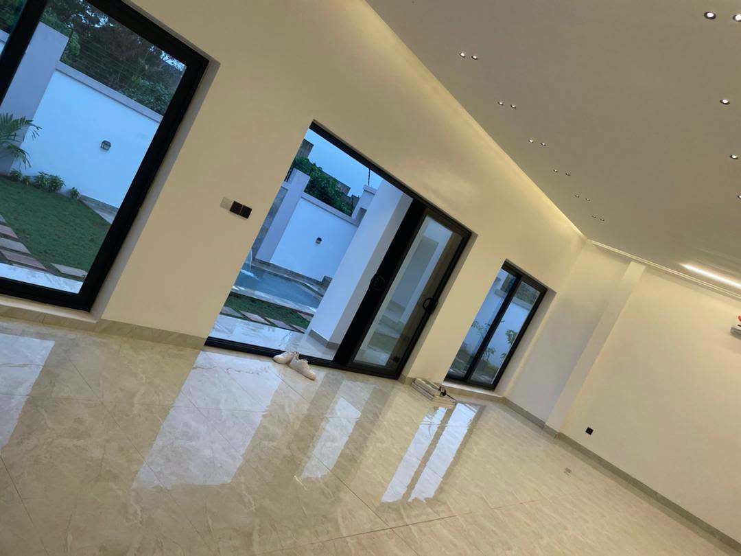Villa de prestige avec piscine à Calavi Arconville 20