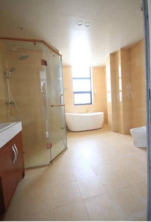 Villa de prestige avec piscine et vue sur mer à Fidjrossè Plage 9