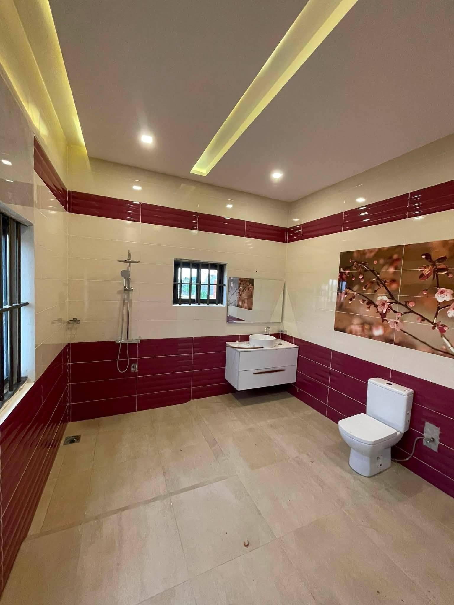 Villa de prestige avec sous sol à vendre à Calavi Zopah 5