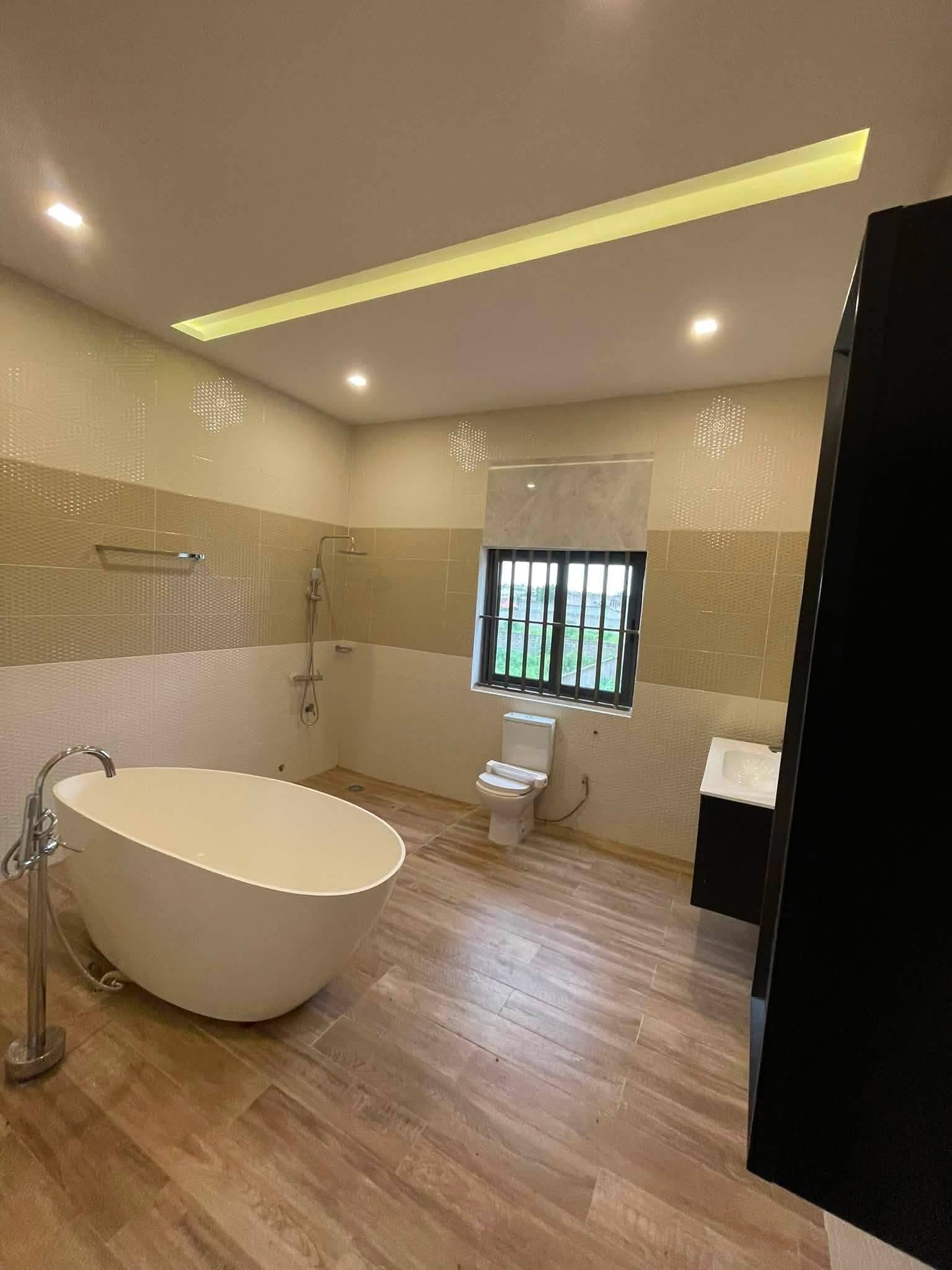 Villa de prestige avec sous sol à vendre à Calavi Zopah 8