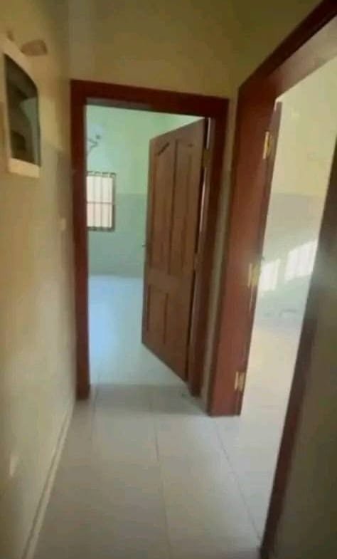 Villa de style américain à vendre à Aïdjèdo 4