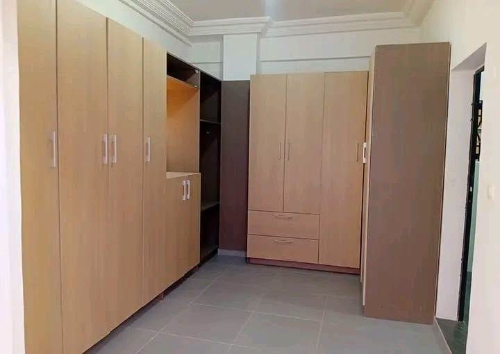 Villa duplex 4 chambres à vendre à Fidjrossè Plage 9