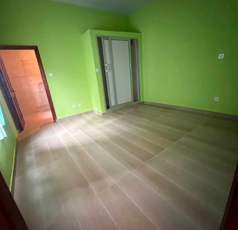 Villa duplex à vendre à Agla Cotonou 4