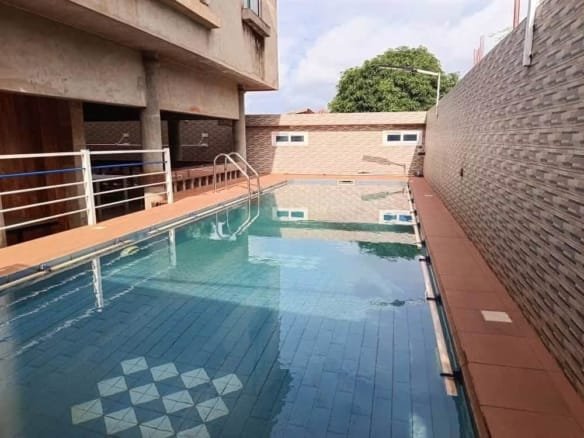 Villa duplex avec piscine à vendre à Godomey Togoudo