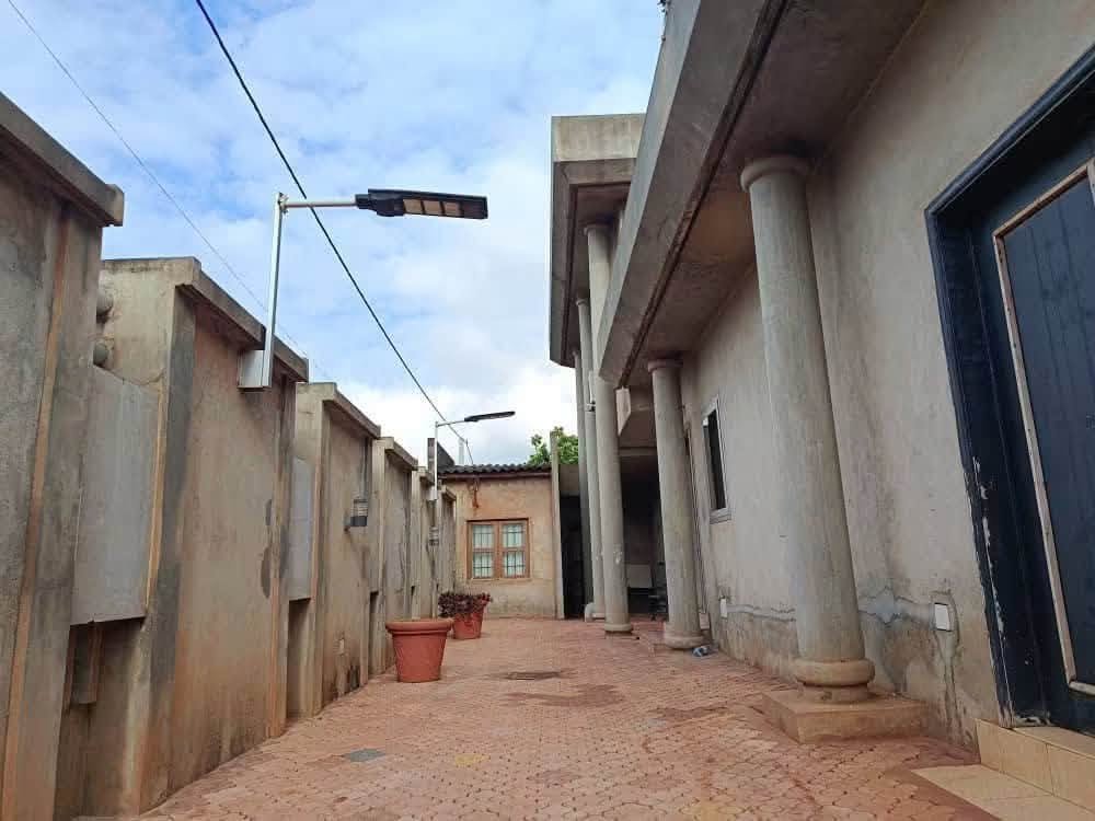 Villa duplex avec piscine à vendre à Godomey Togoudo 8