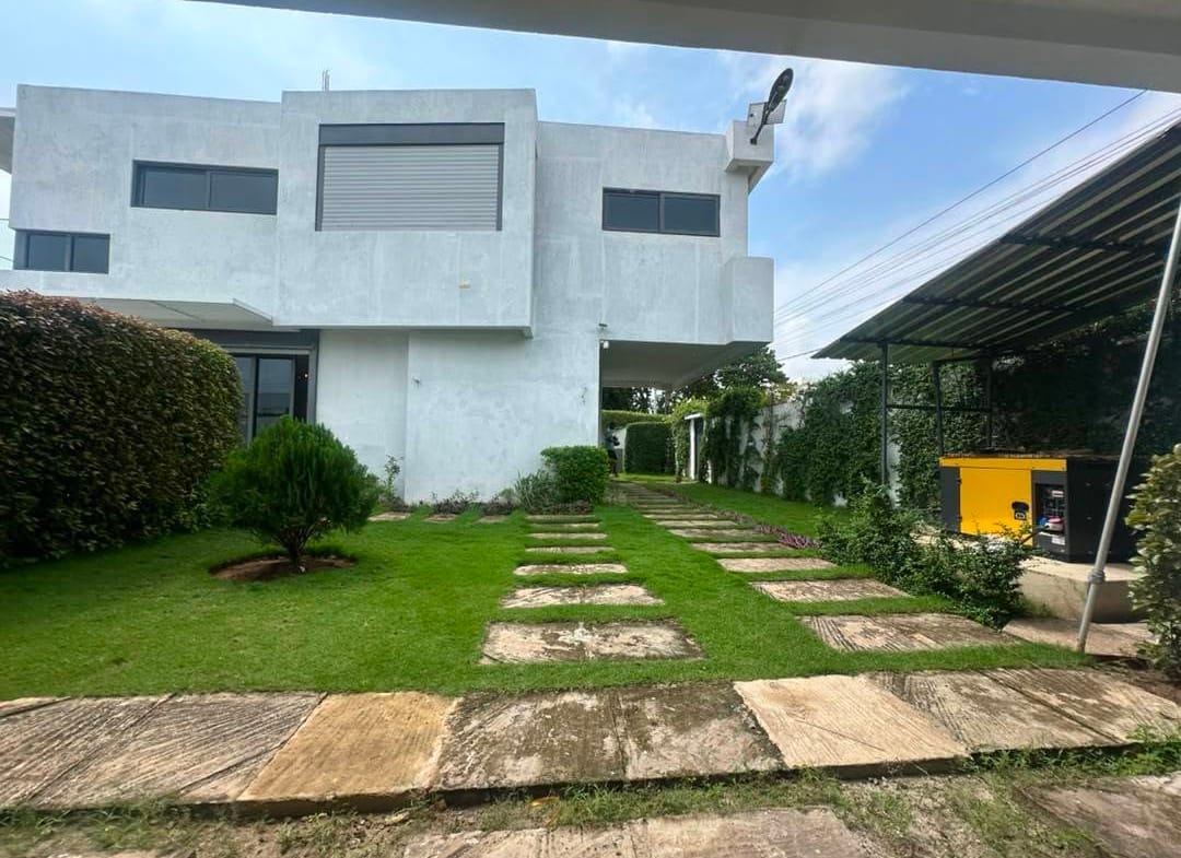 Villa meublée avec piscine à Akpakpa Jack 10
