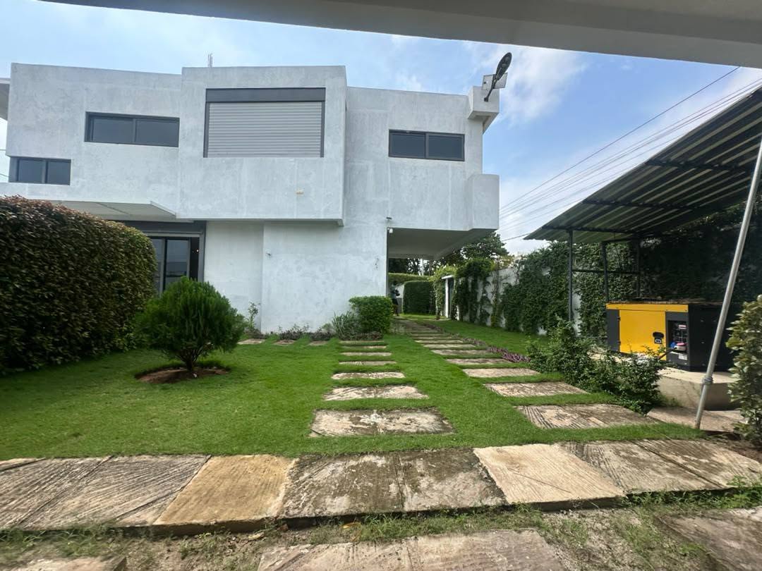 Villa meublée avec piscine à Akpakpa Jack 10 Villa meublée avec piscine à Akpakpa Jack 10