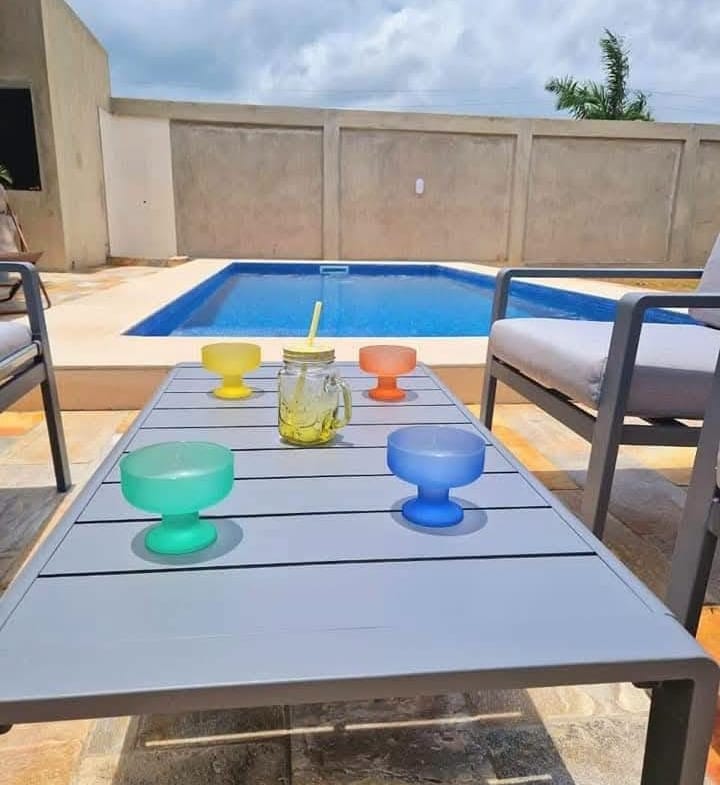 Villa meublée avec piscine à Calavi Zopah 11