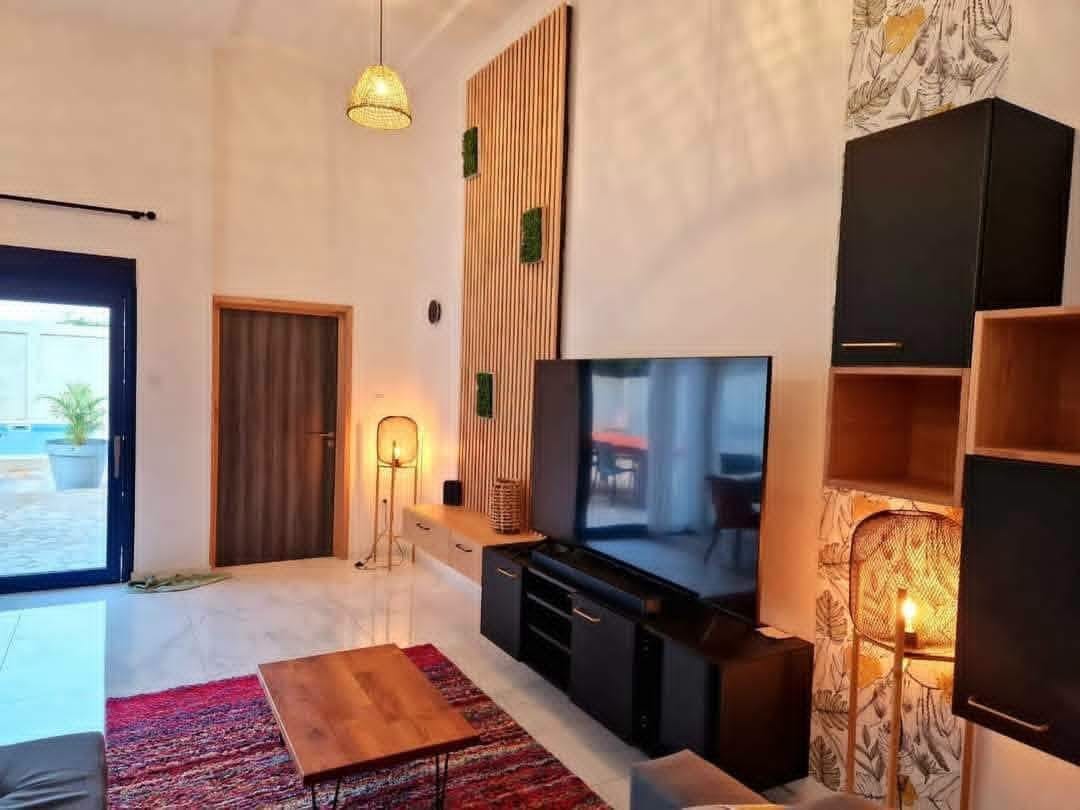 Villa meublée avec piscine à Calavi Zopah 3