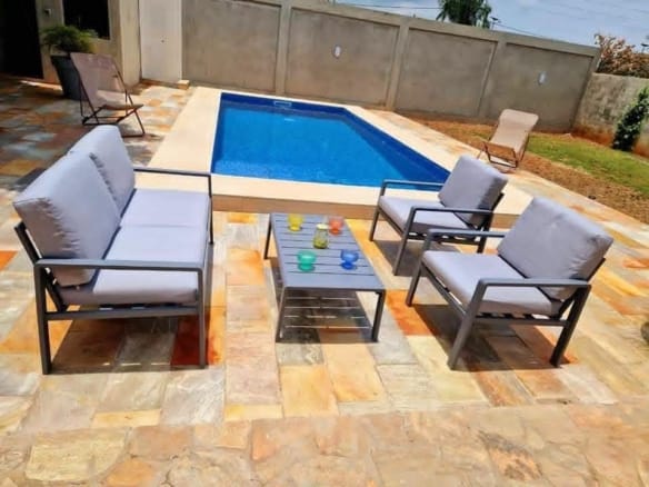 Villa meublée avec piscine à Calavi Zopah