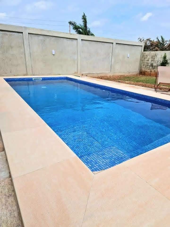 Villa meublée avec piscine à Calavi Zopah 9